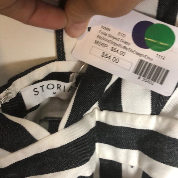 Striped dress deep V Neck Tie Back - Picture 6 of 6